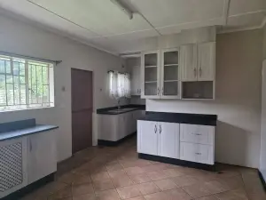 5 Bedroom House to Rent in Highlands