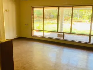 3 Bedroom House to Rent in Greystone Park