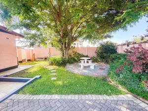 2 Bedroom Cottage/Garden Flat to Rent in Greystone Park