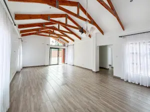 Flat/Apartment to Rent in Greendale North