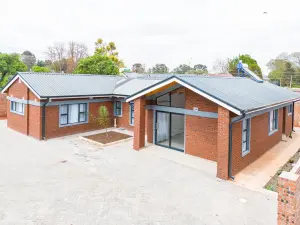 Flat/Apartment to Rent in Greendale North