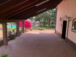 5 Bedroom House to Rent in Highlands