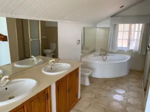 5 Bedroom House to Rent in Highlands