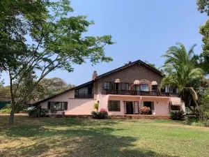 5 Bedroom House to Rent in Highlands