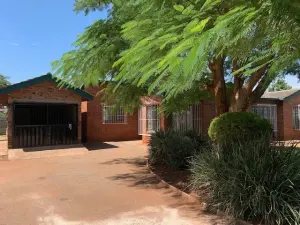 3 Bedroom House to Rent in Westgate