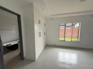 Townhouse/Cluster to Rent in Greendale