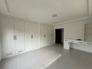 Townhouse/Cluster to Rent in Greendale