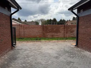 Townhouse/Cluster to Rent in Greendale