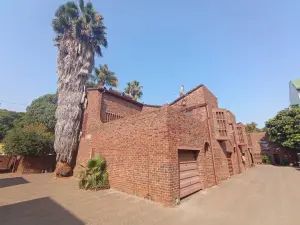 4 Bedroom Cottage/Garden Flat to Rent in Avenues