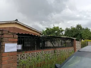 4 Bedroom House to Rent in Glen View