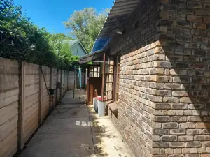 2 Bedroom Cottage/Garden Flat to Rent in Strathaven