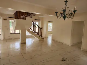 Townhouse/Cluster to Rent in Borrowdale Brooke