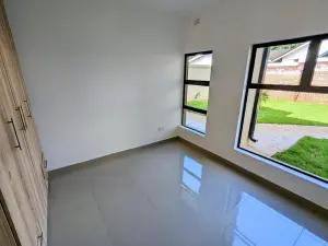 3 Bedroom Cottage/Garden Flat to Rent in Avondale West