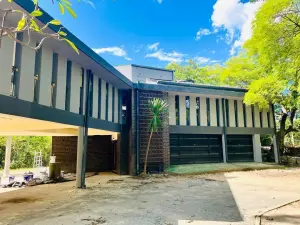 5 Bedroom House to Rent in Sentosa