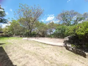 5 Bedroom House to Rent in Sentosa