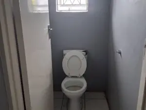 6 Bedroom House to Rent in Belvedere