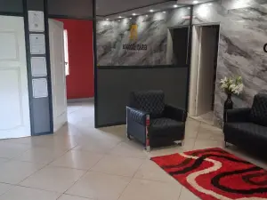 6 Bedroom House to Rent in Belvedere