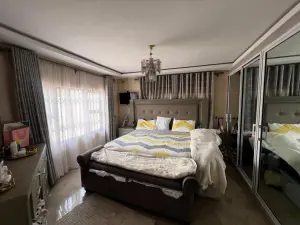 4 Bedroom House to Rent in Marimba Park