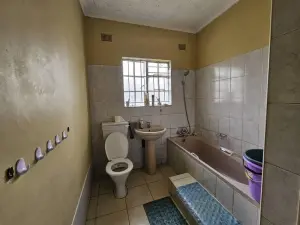 3 Bedroom House to Rent in Madokero Estates