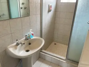 2 Bedroom Cottage/Garden Flat to Rent in Belgravia