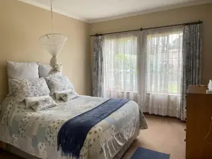 2 Bedroom Cottage/Garden Flat to Rent in Belgravia