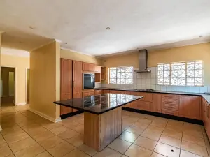4 Bedroom House to Rent in Glen Lorne