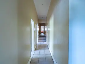 4 Bedroom House to Rent in Glen Lorne