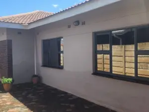 4 Bedroom House to Rent in Madokero Estates