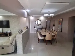 6 Bedroom House to Rent in Sandton Park