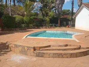 Office to Rent in Upper Hillside