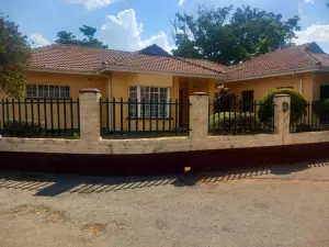 Townhouse/Cluster to Rent in Mount Pleasant