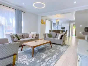 Townhouse/Cluster to Rent in Greendale