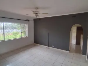 4 Bedroom House to Rent in Greystone Park