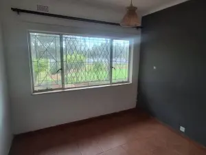 4 Bedroom House to Rent in Greystone Park