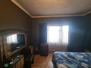 4 Bedroom House to Rent in Monavale