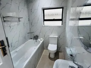 4 Bedroom House to Rent in Aspindale Park