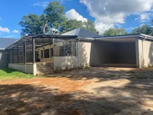 House to Rent in Alexandra Park