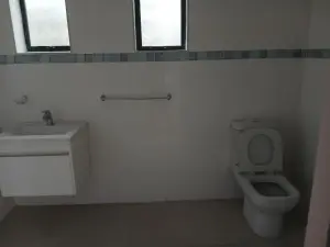 Office to Rent in Alexandra Park