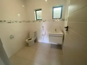 House to Rent in Alexandra Park