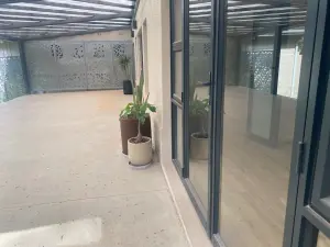 House to Rent in Alexandra Park