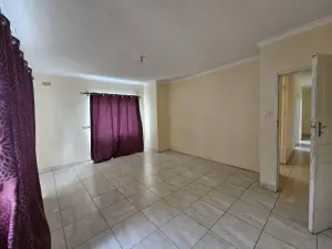 5 Bedroom House to Rent in Monavale