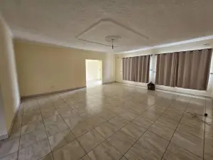 5 Bedroom House to Rent in Monavale