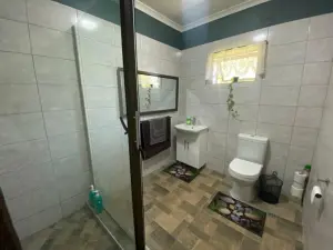 2 Bedroom Cottage/Garden Flat to Rent in Alexandra Park