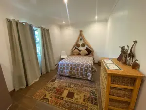 2 Bedroom Cottage/Garden Flat to Rent in Alexandra Park