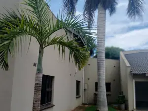 7 Bedroom House to Rent in Mount Pleasant