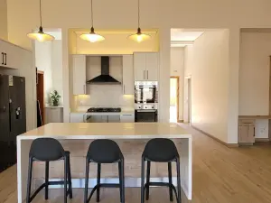 Townhouse/Cluster to Rent in Highlands