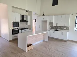 Townhouse/Cluster to Rent in Highlands