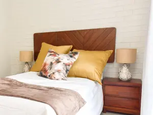 Townhouse/Cluster to Rent in Meyrick Park