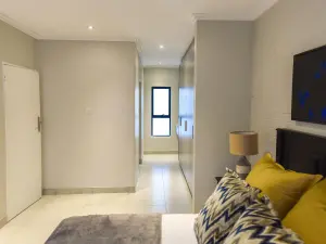 Townhouse/Cluster to Rent in Meyrick Park