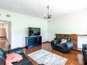 5 Bedroom House to Rent in Mount Pleasant